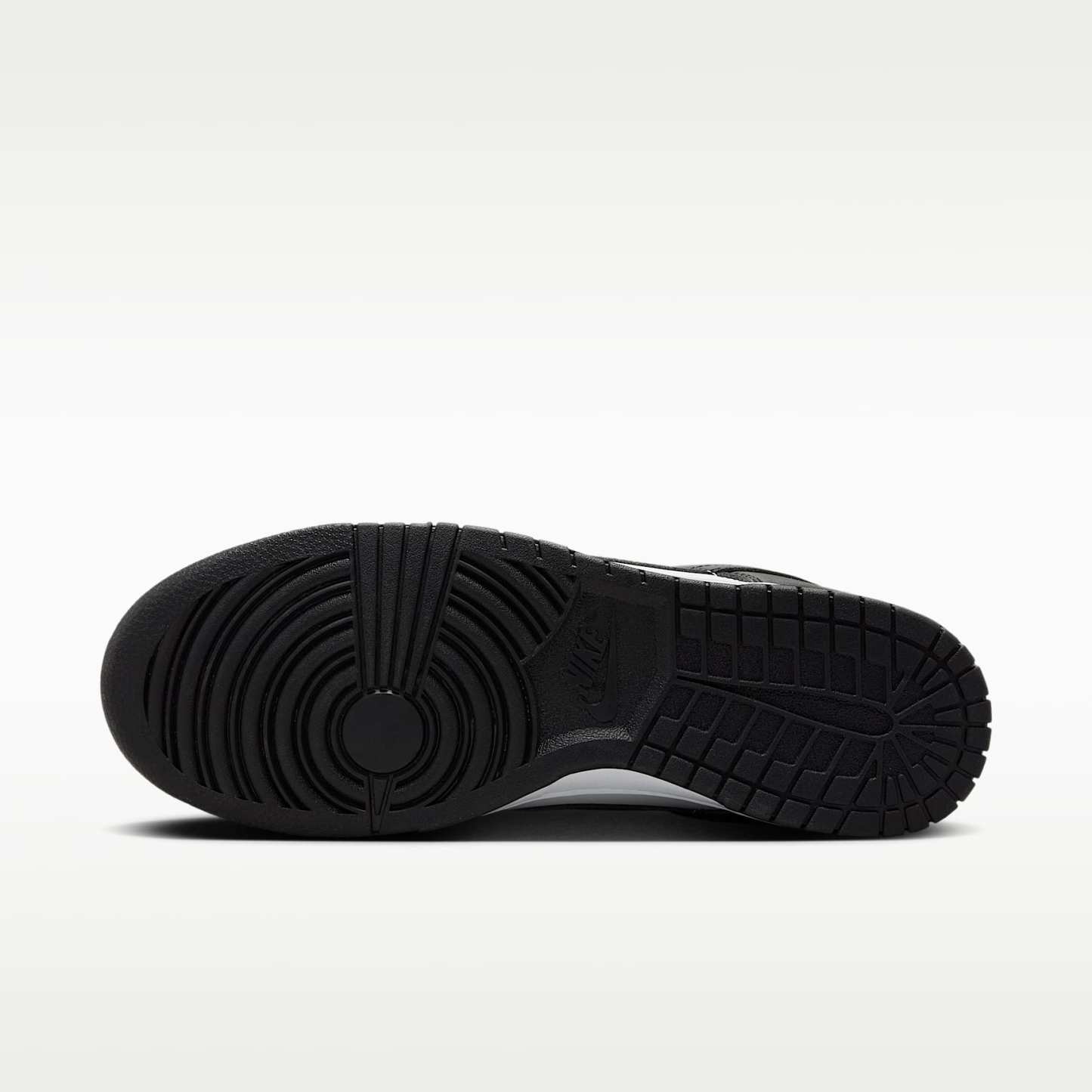 Nike Dunk Low Retro Herrenschuh – Weiß/Weiß/Schwarz