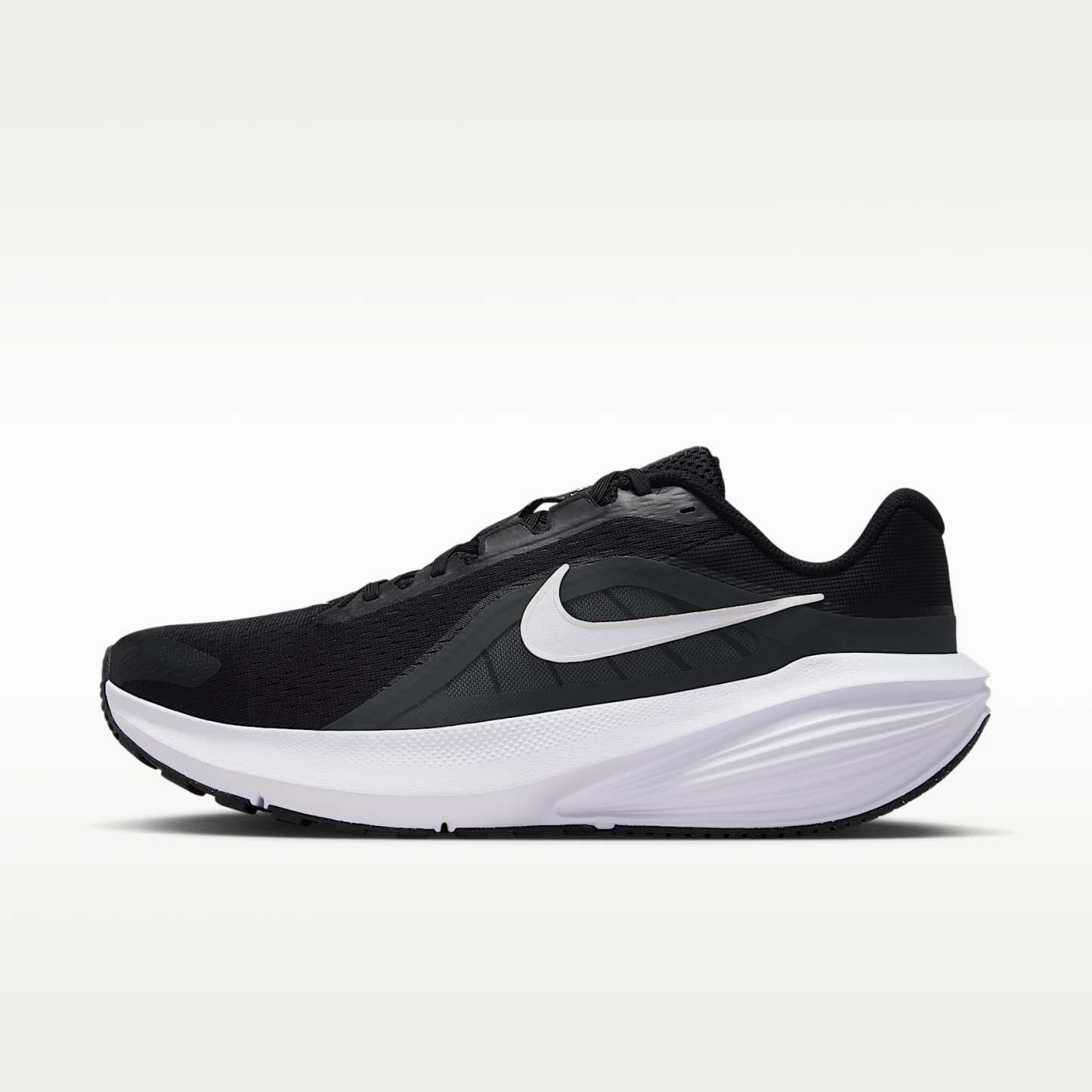 Nike Downshifter 14 Straßenlaufschuh (Herren) – Schwarz/Anthracite/Wolf Grey/Weiß