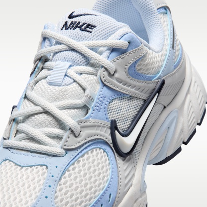 Nike V5 RNR Schuh (Damen) – Off White/Hydrogen Blue/Aluminum/Off White