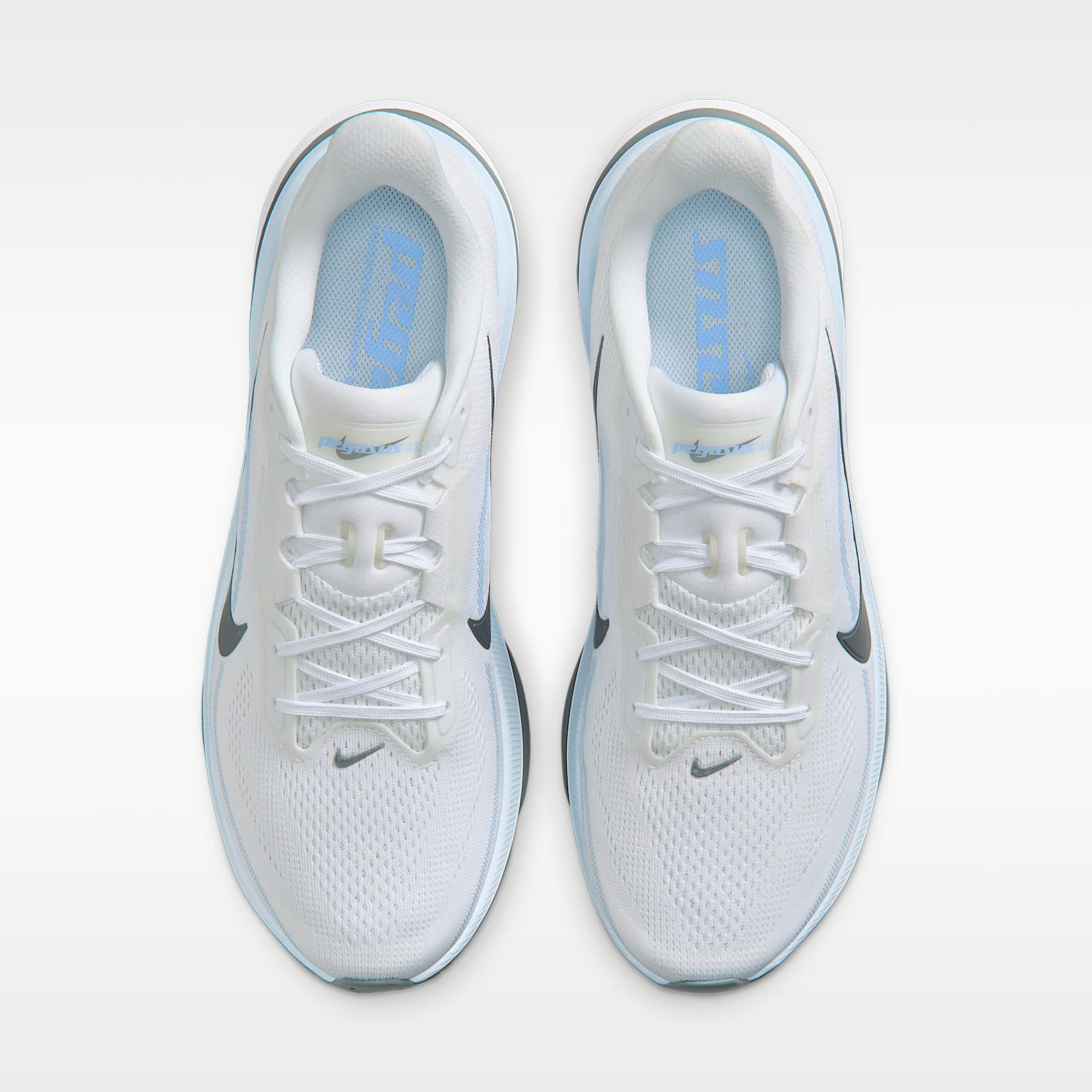 Nike Pegasus 42 Straßenlaufschuh (Herren) – Weiß/Grey Fog/Aluminum/Cool Grey