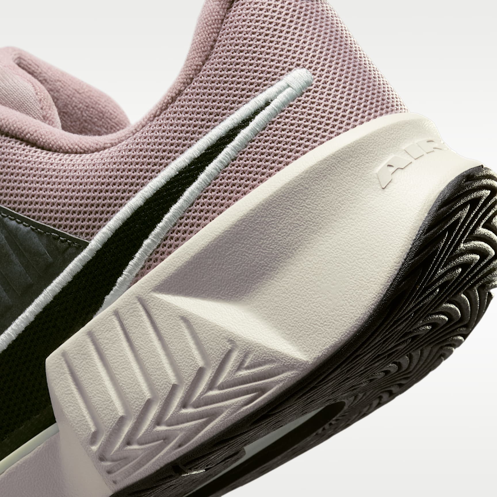 Nike GP Challenge Pro PRM Tennisschuh für den Clay Court (Herren) – Light Violet Ore/Barely Green/Anthracite/Schwarz