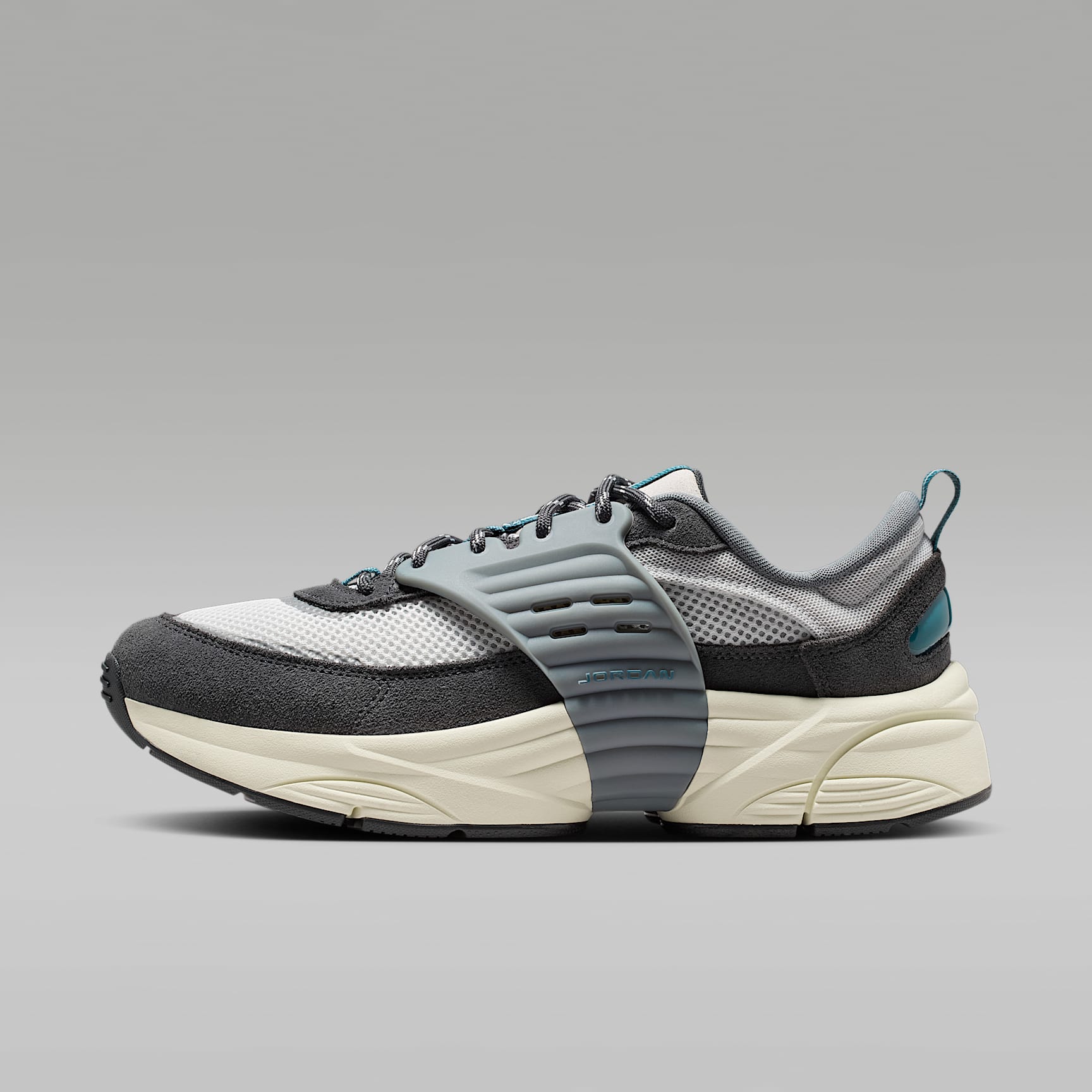 Jordan Trunner O/S Schuhe (Herren) – Photon Dust/Anthracite/Cool Grey/Ash Green