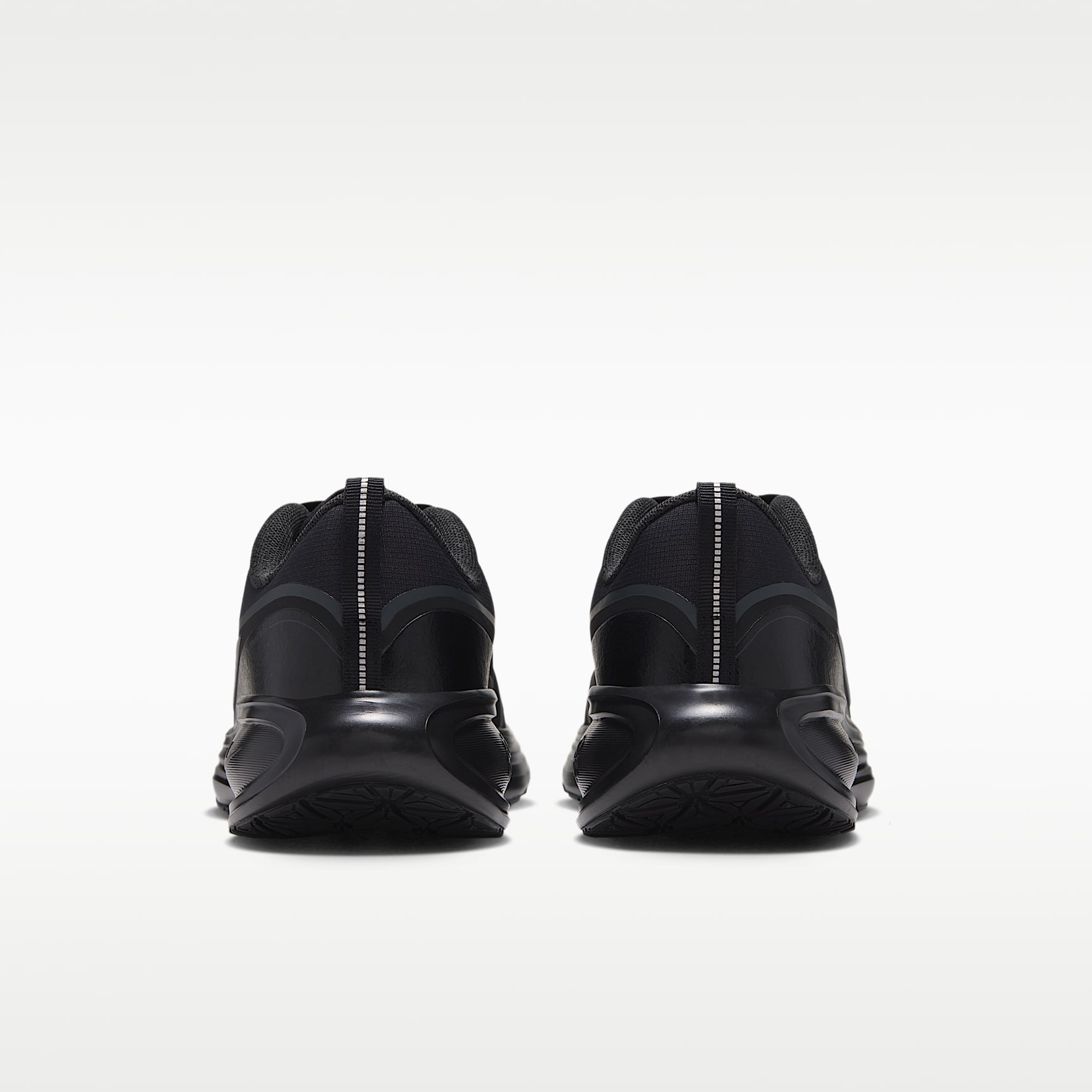Nike Revolution 8 Utility Straßenlaufschuh (Herren) – Schwarz/Anthracite