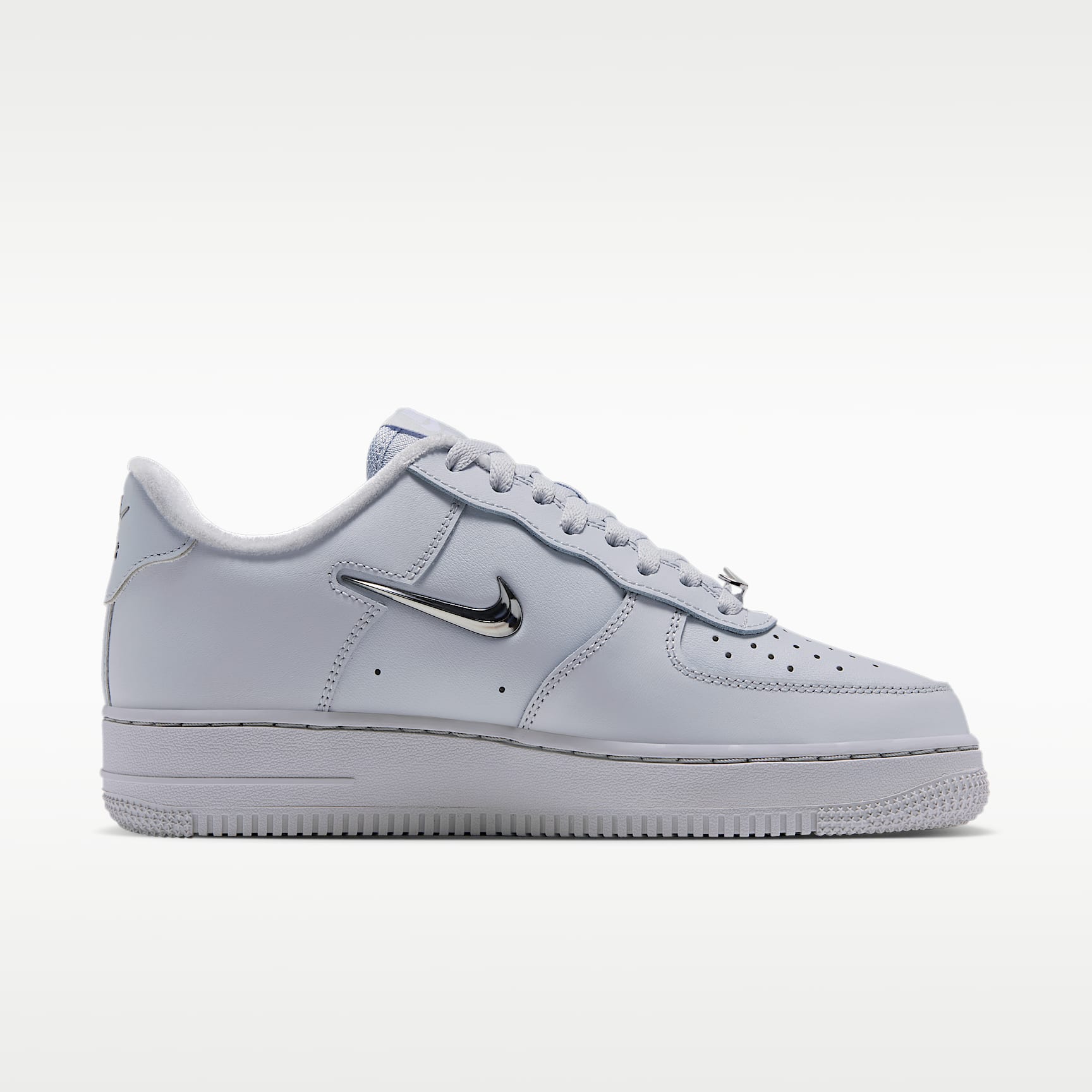 Nike Air Force 1 '07 Schuh (Damen) – Pure Platinum/Weiß/Metallic Silver
