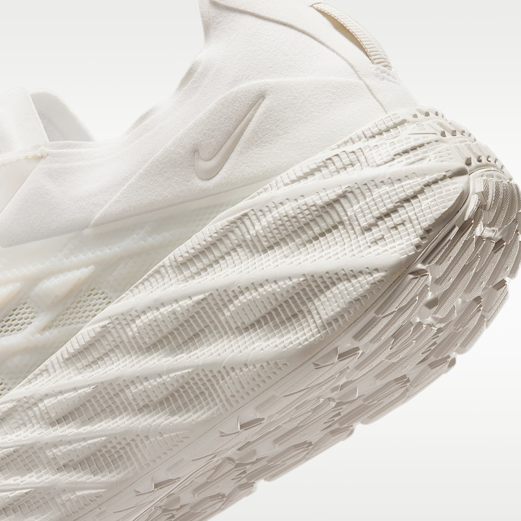 Nike Ava Edge Schuh (Herren) – Summit White/Light Bone/Stone