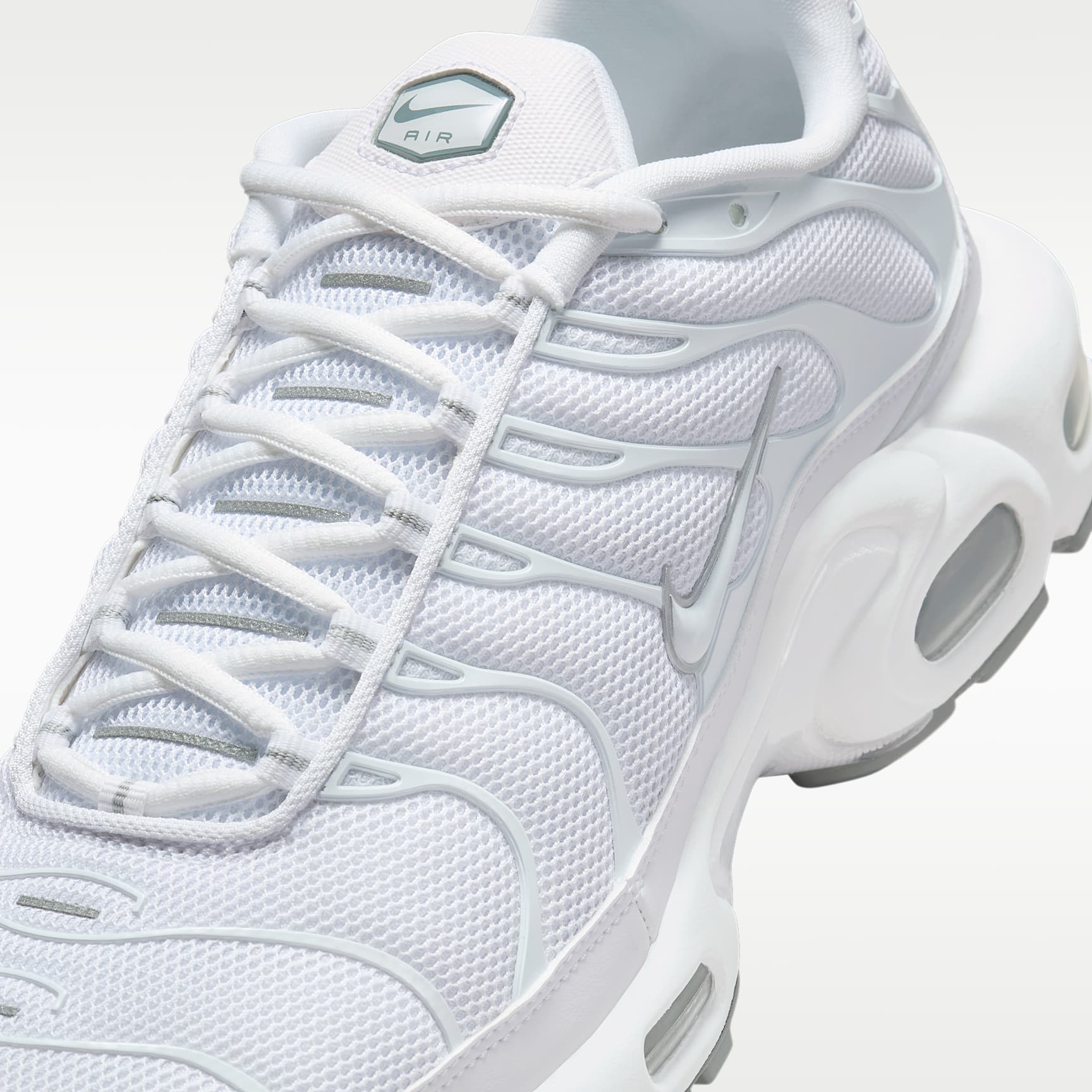 Nike Air Max Plus Herrenschuh – Weiß/Schwarz/Cool Grey/Weiß