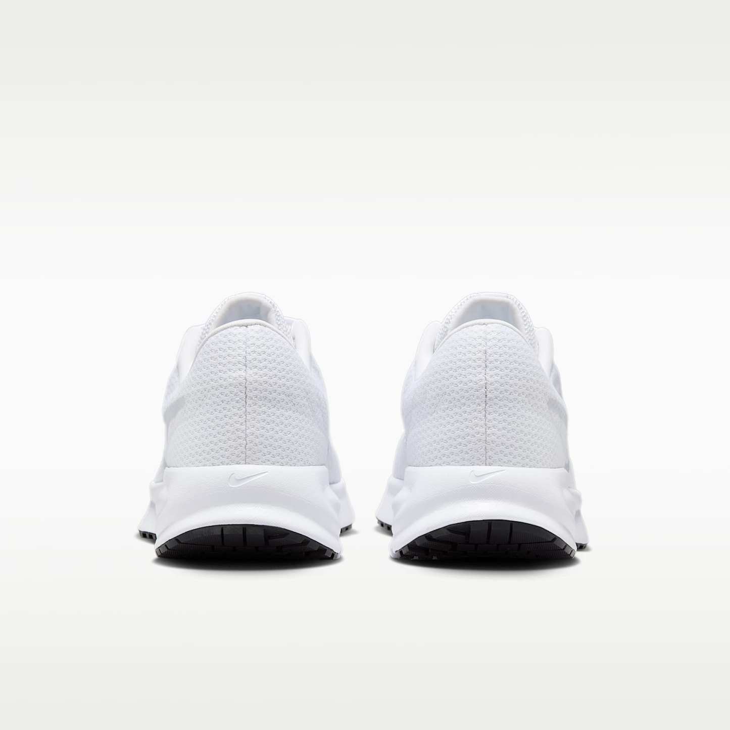 Nike Run Defy Straßenlaufschuh (Damen) – Weiß/Schwarz/Pure Platinum