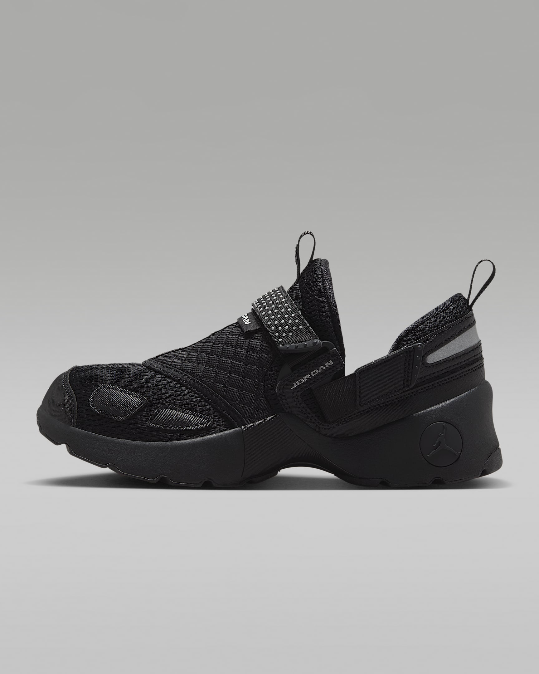 Jordan Trunner LX Schuh (Damen) – Schwarz/Schwarz/Schwarz