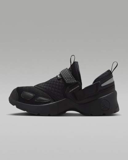 Jordan Trunner LX Schuh (Damen) – Schwarz/Schwarz/Schwarz