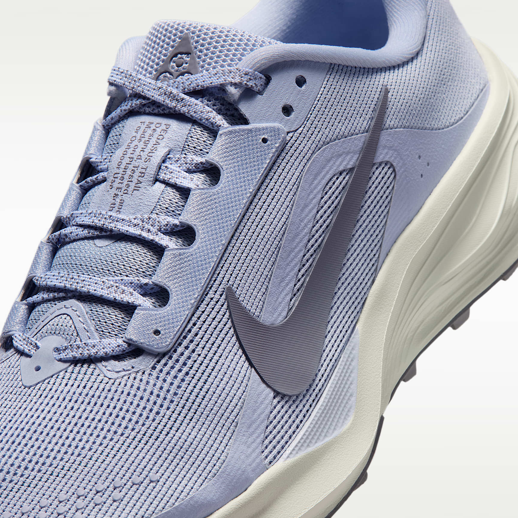 Nike ACG Pegasus Trail Traillaufschuh (Damen) – Ghost/Mineral Slate/Sea Glass/Cement Grey