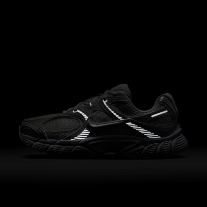 Nike V5 RNR Schuh mit reflektierenden Akzenten (Damen) – Weiß/Schwarz/Metallic Silver/Weiß