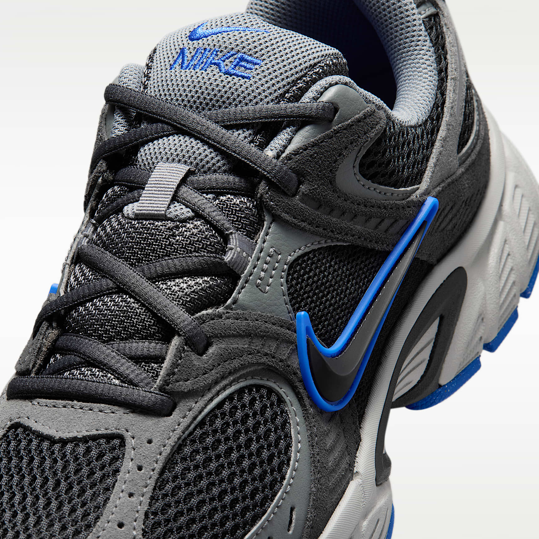 Nike V5 RNR Suede Schuh (Herren) – Smoke Grey/Anthracite/Racer Blue/Schwarz