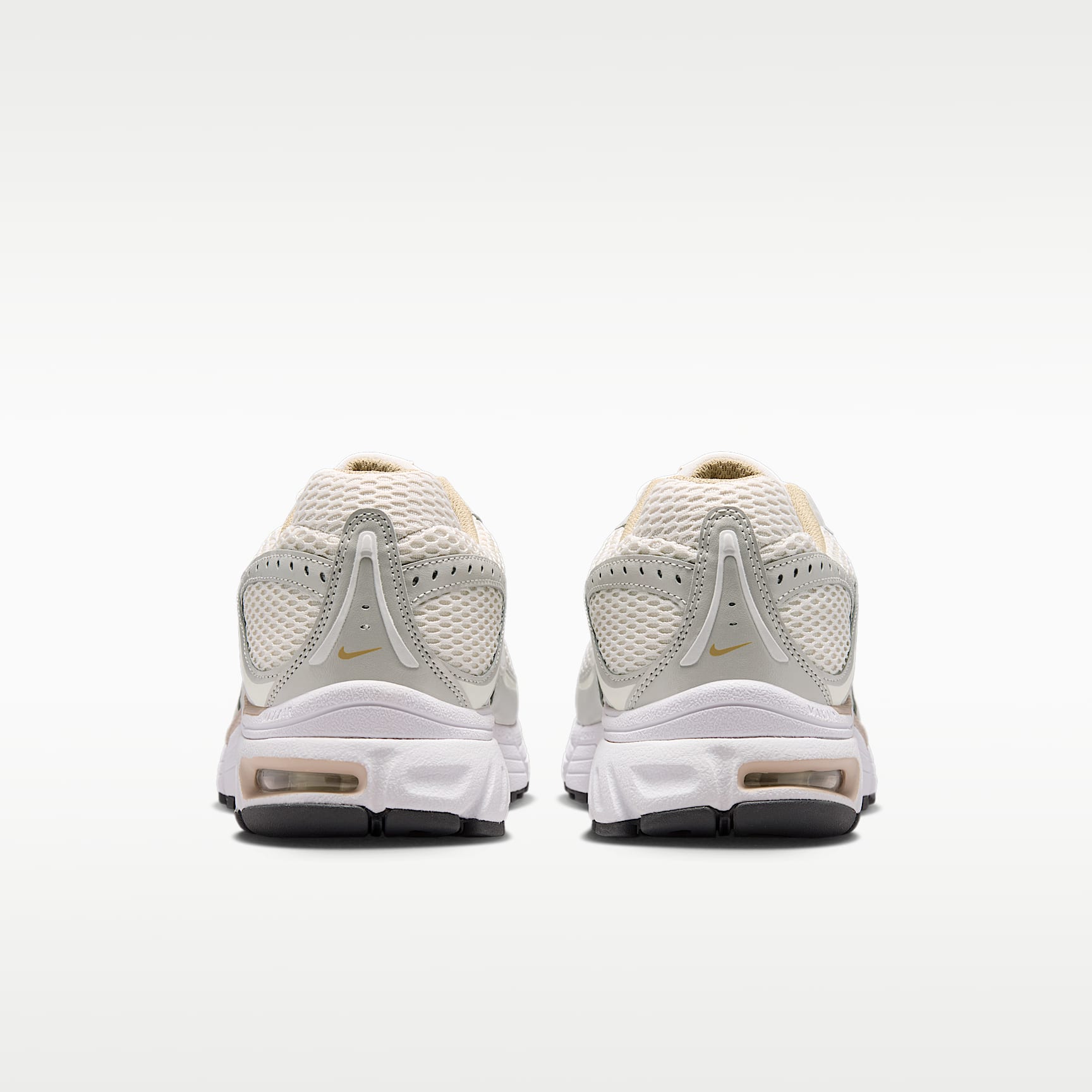 Nike Air Max Moto 2K Schuh (Herren) – Light Orewood Brown/Phantom/Sanddrift/Summit White