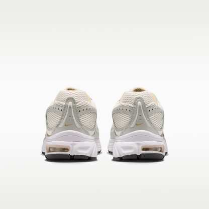 Nike Air Max Moto 2K Schuh (Herren) – Light Orewood Brown/Phantom/Sanddrift/Summit White