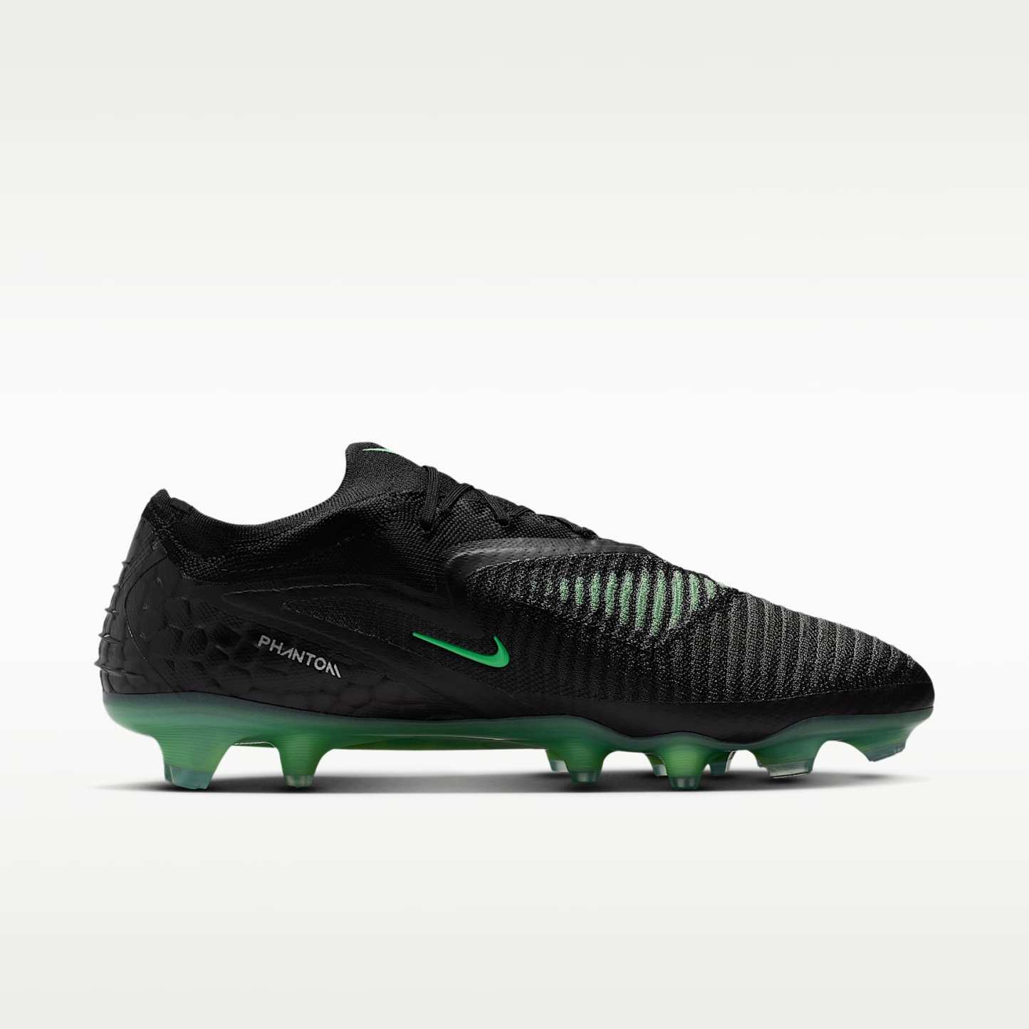Nike Phantom 6 Low Elite Fußballschuh für normalen Rasen – Schwarz/Schwarz/Illusion Green