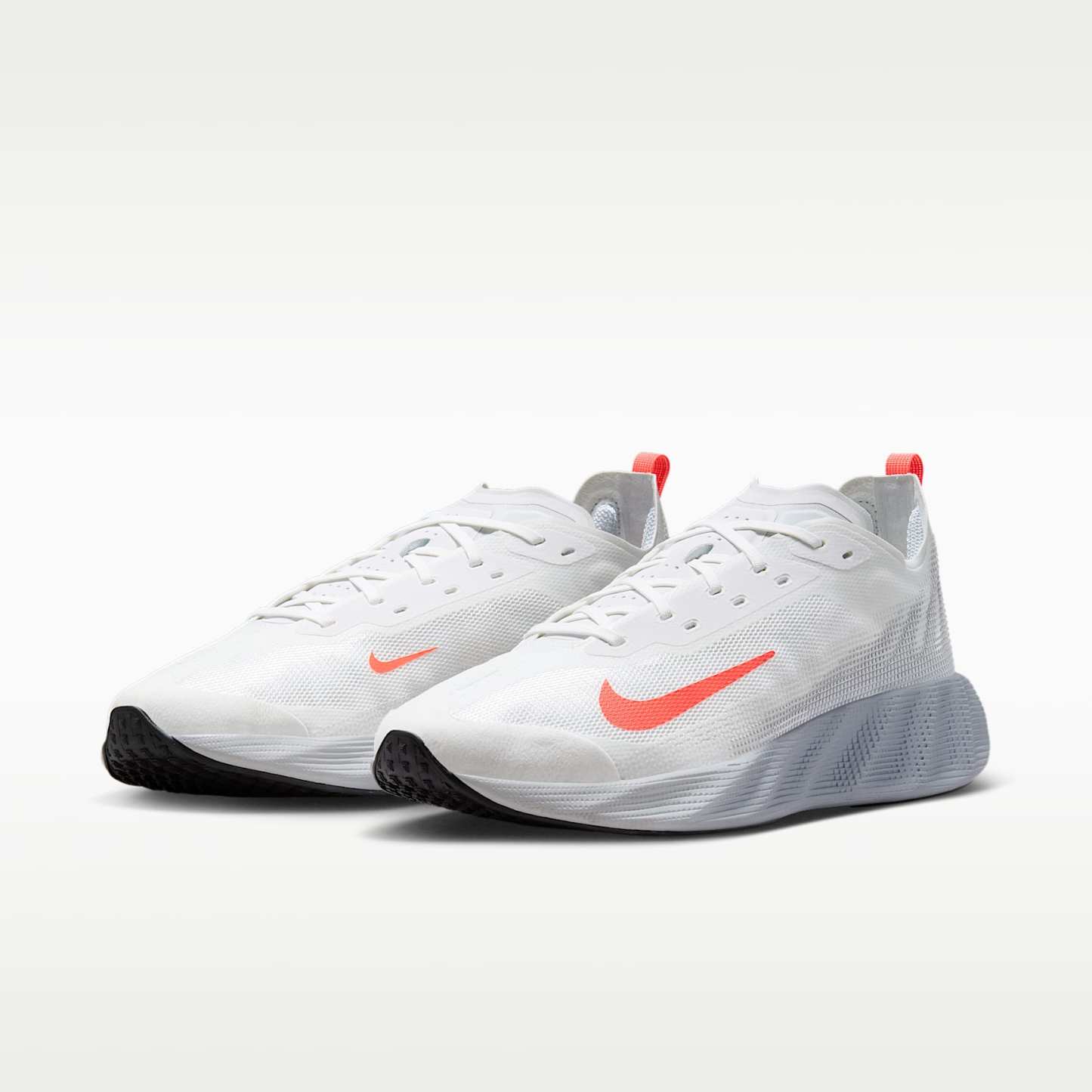 Nike Ava X Mesh Schuh (Herren) – Summit White/Wolf Grey/Schwarz/Infrared 23