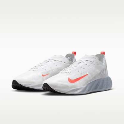Nike Ava X Mesh Schuh (Herren) – Summit White/Wolf Grey/Schwarz/Infrared 23
