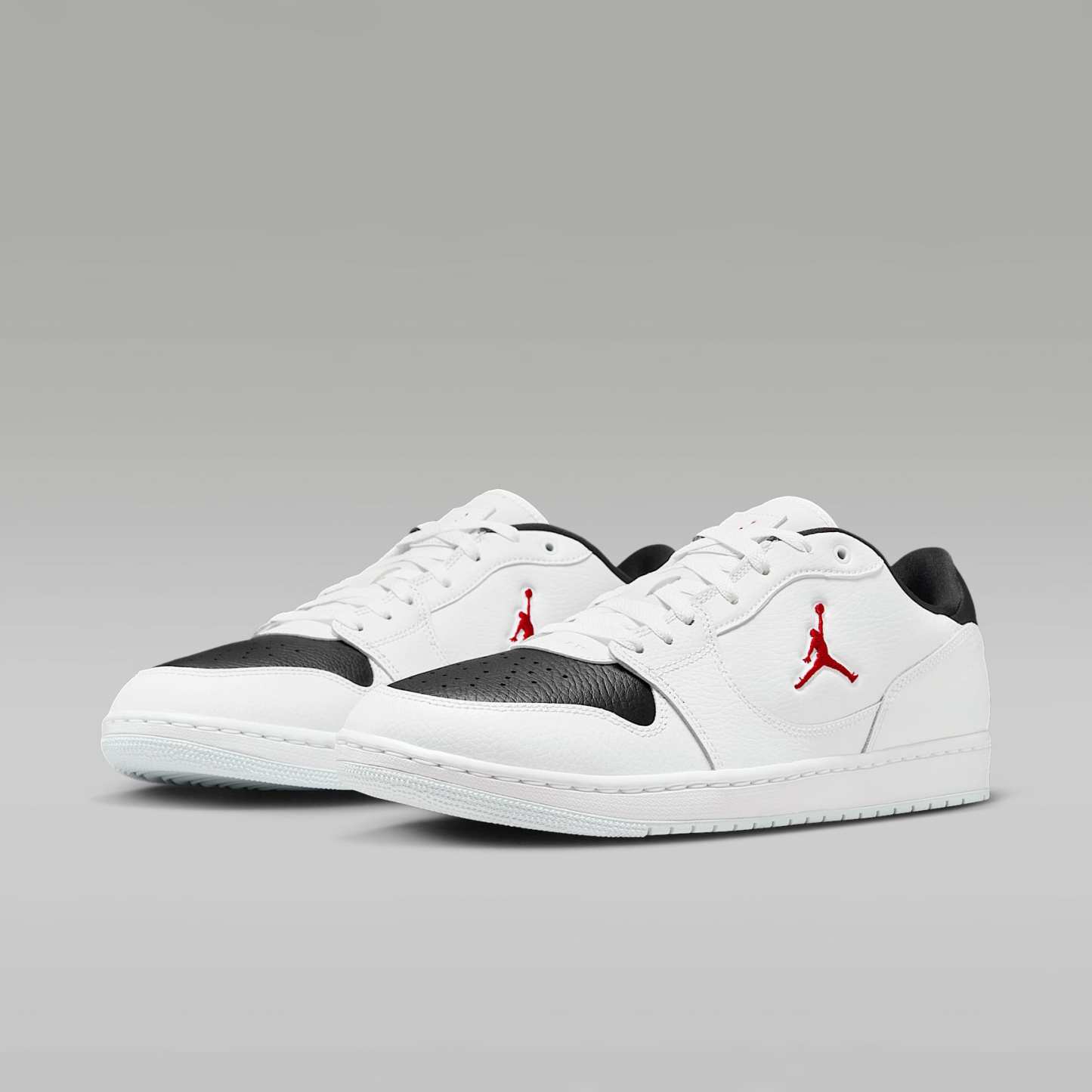 Jordan Court Connect Low Herrenschuhe – Weiß/Schwarz/Gym Red