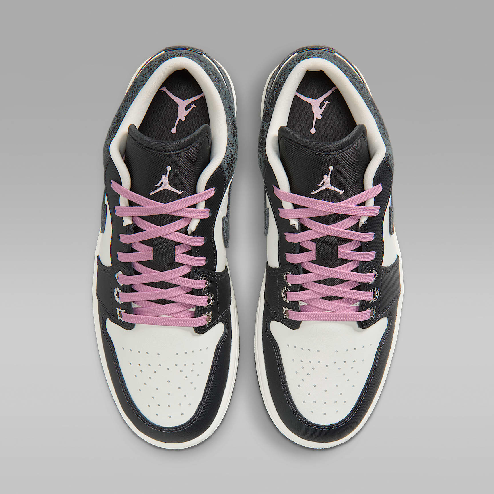 Air Jordan 1 Low SE Damenschuh – Anthracite/Sail/Coconut Milk/Iced Carmine