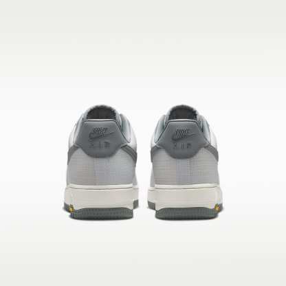 Nike Air Force 1 ’07 LX Vibram Herrenschuhe – Summit White/Light Bone/Speed Yellow/Smoke Grey