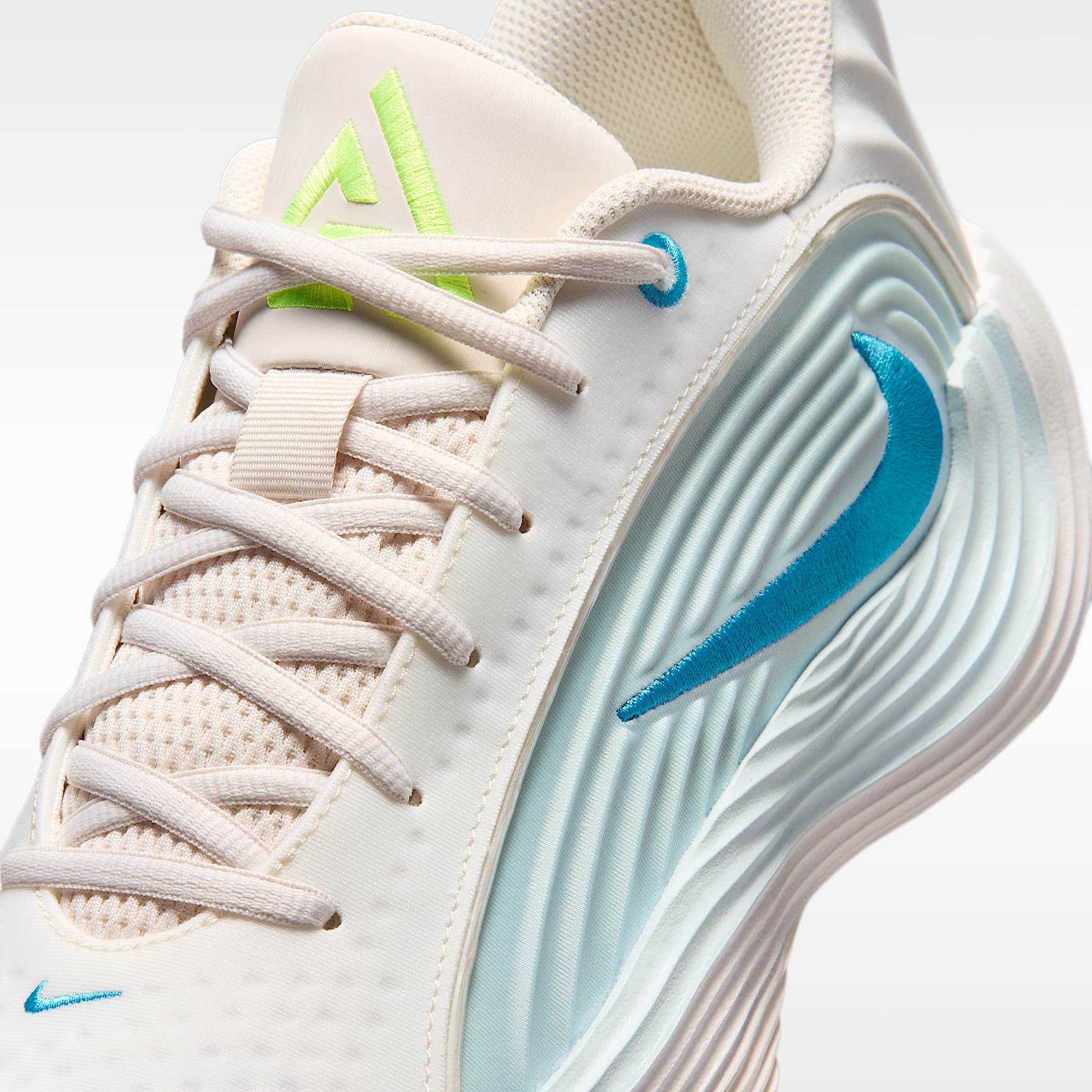 Giannis Immortality 5 Basketballschuh – Sail/Glacier Blue/Chalk/Light Current Blue