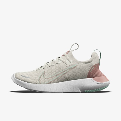 Nike Free RN By You personalisierbarer Straßenlaufschuh für Herren – Weiß/Platinum Tint/Weiß [3056644739]