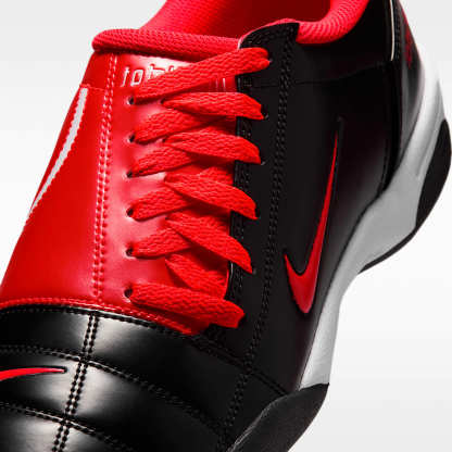 Nike Total 90 Schuh (Herren) – Schwarz/Weiß/Schwarz/Bright Crimson