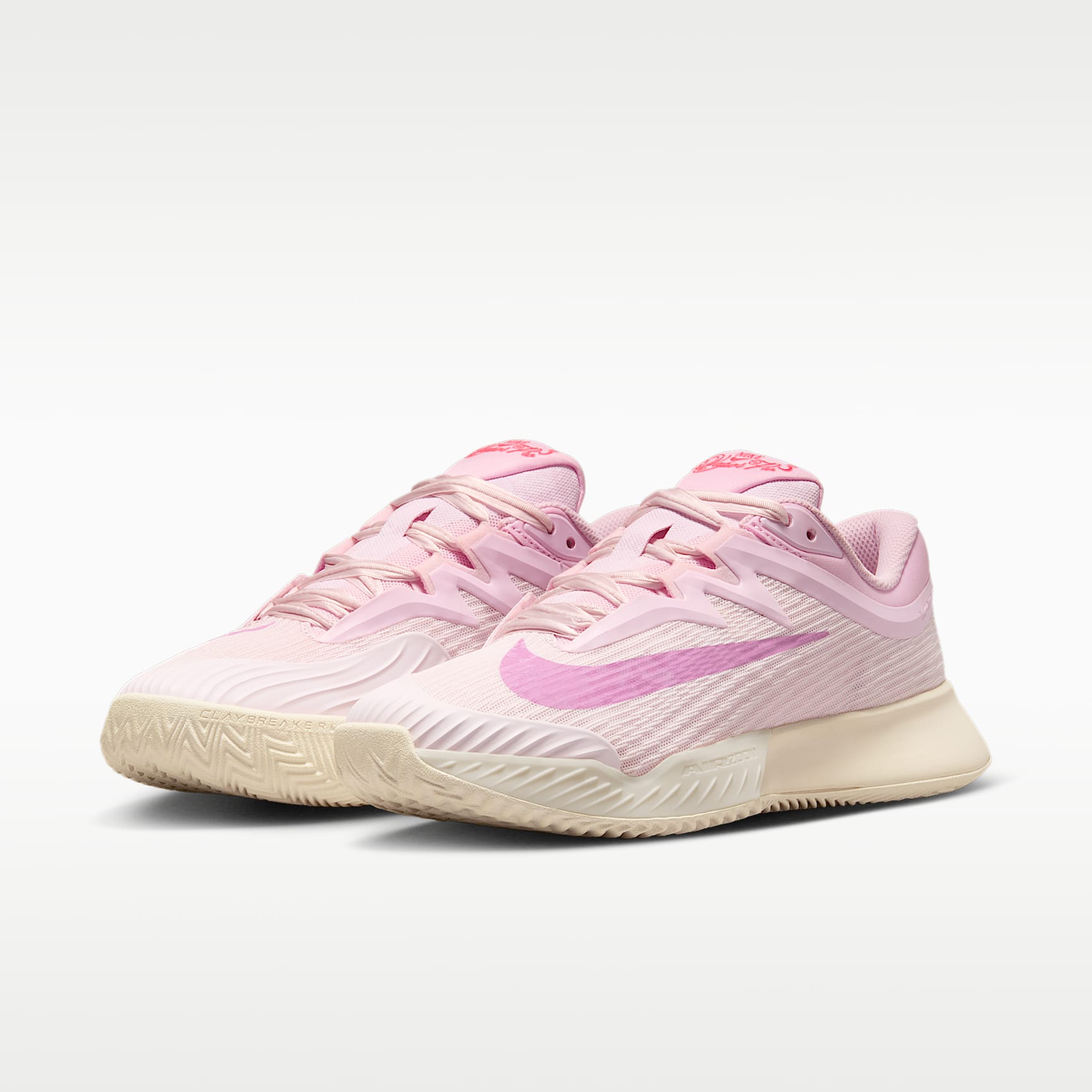Nike Vapor Pro 3 Premium Tennisschuh für Clay Courts (Damen) – Pearl Pink/Pink Foam/Chalk/Light Magenta