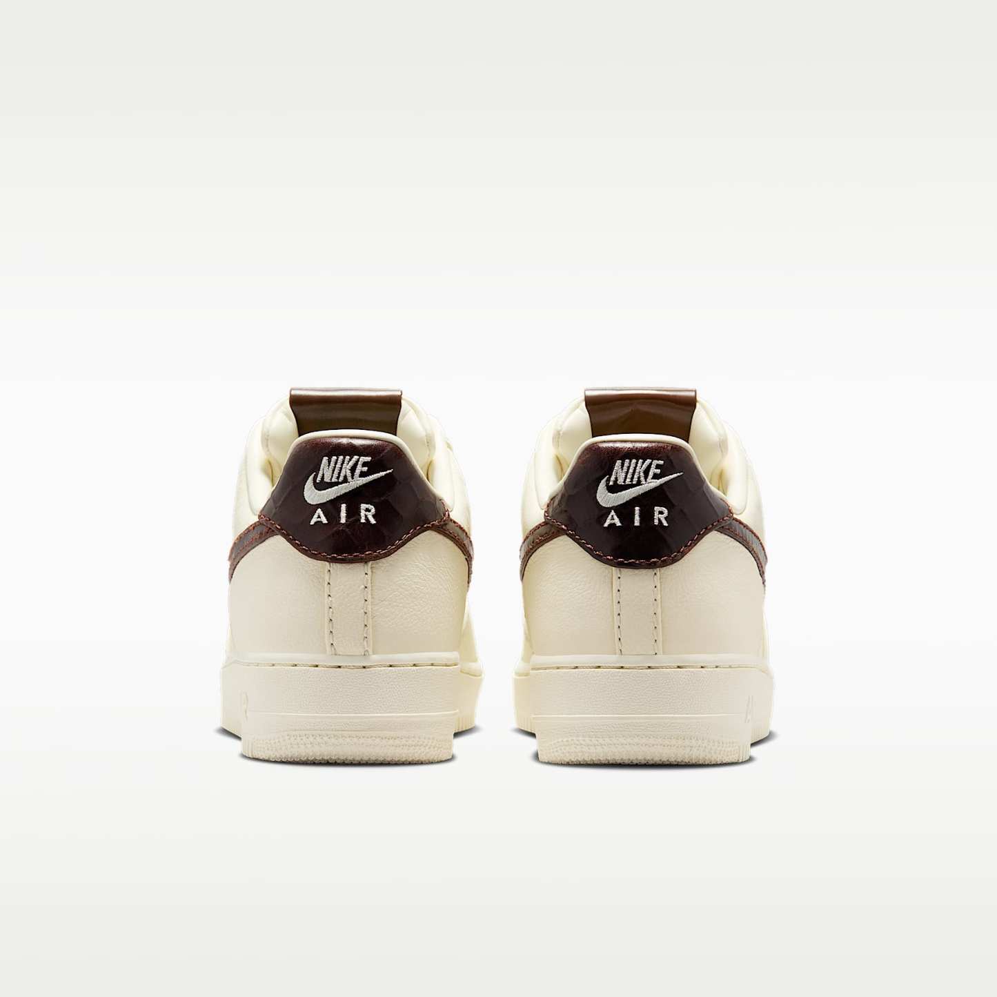Nike Air Force 1 '07 Herrenschuh – Soft Pearl/Weiß/Ghost