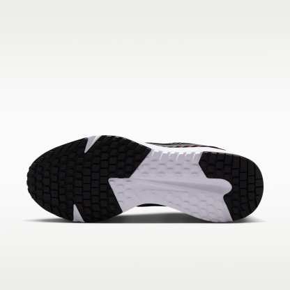 Nike Run Defy Straßenlaufschuh (Herren) – Schwarz/University Red/Weiß/Cool Grey