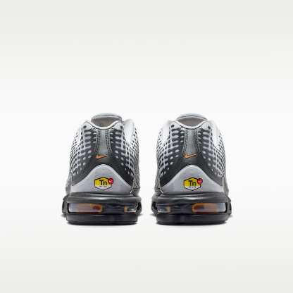 Nike Air Max Plus VII Schuh (Herren) – Light Smoke Grey/Dark Smoke Grey/Hot Curry