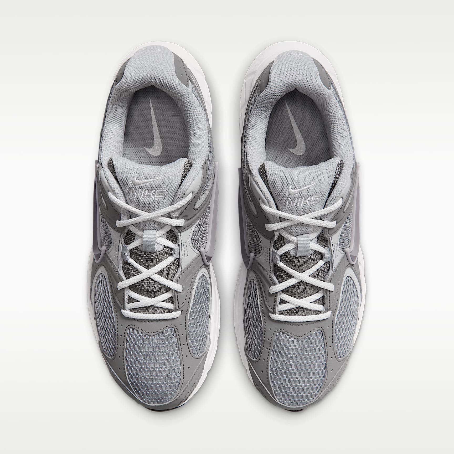 Nike V5 RNR Schuh (Herren) – Particle Grey/Flat Pewter/Platinum Tint/Light Smoke Grey