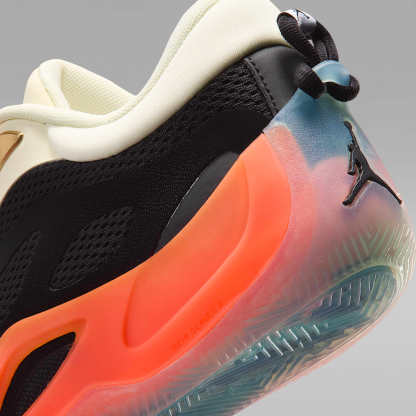Jordan Heir Series 2 "Oh Sheila" Basketballschuh – Schwarz/Metallic Gold/Total Orange/Coconut Milk