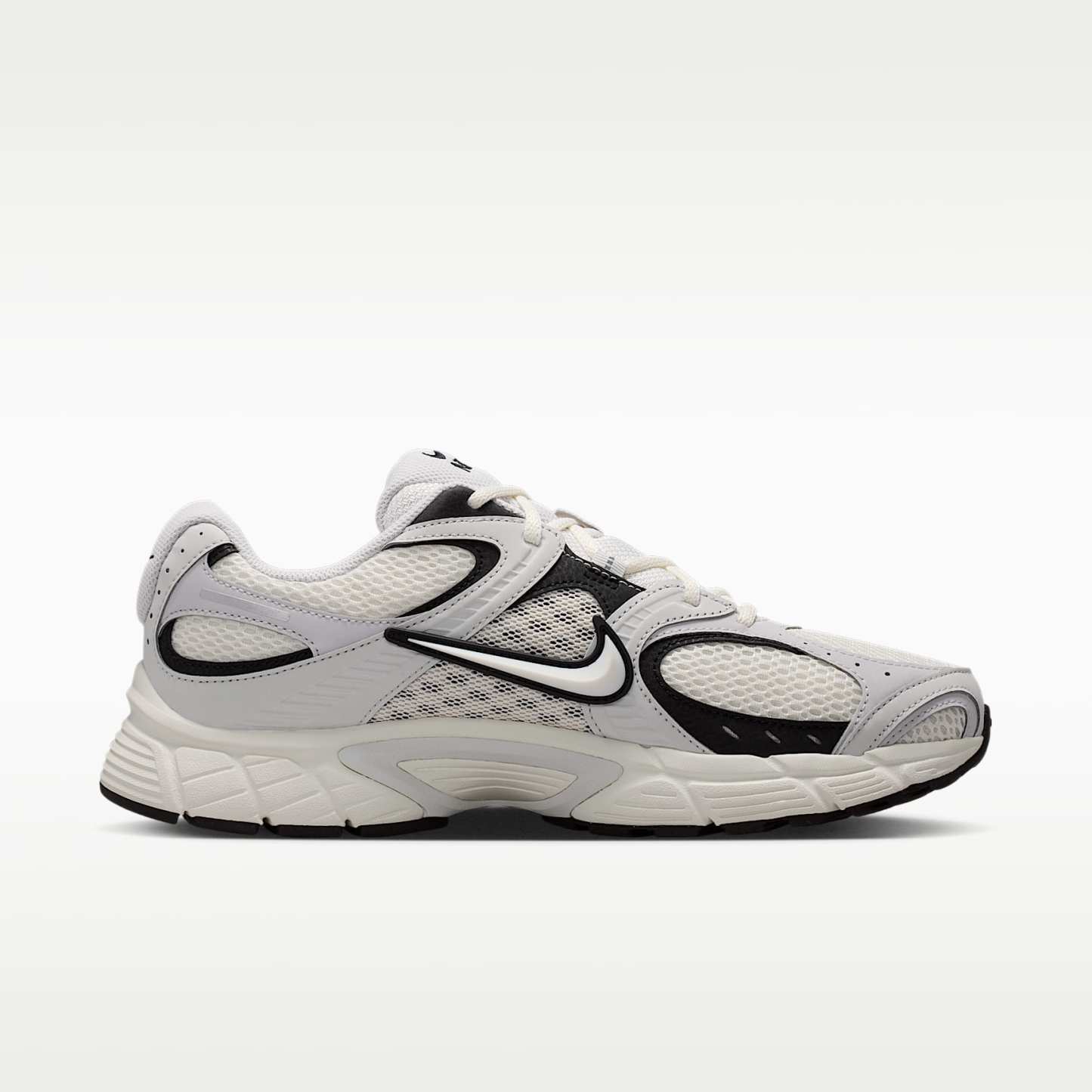Nike V5 RNR Schuh (Herren) – Sail/Schwarz/Vast Grey/Sail