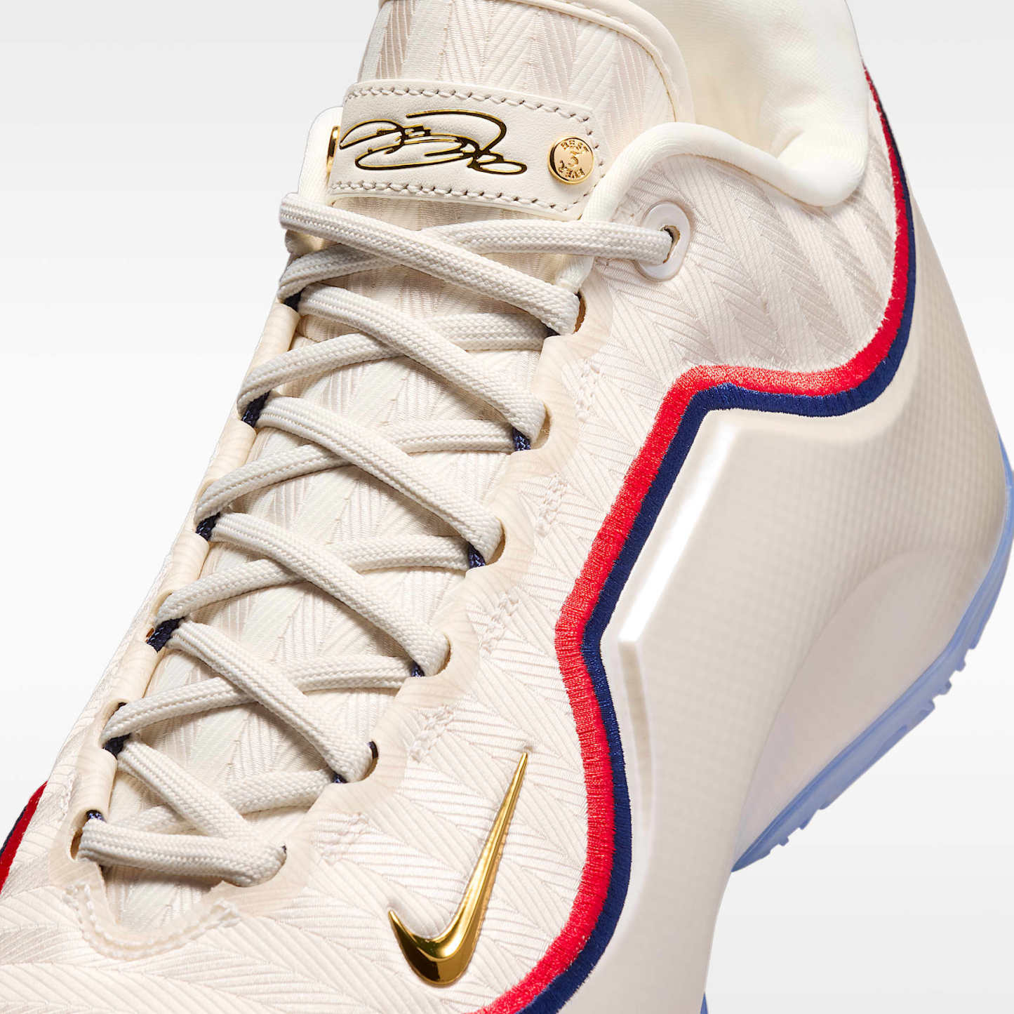 LeBron XXIII "Old Glory" Basketballschuh – Pale Ivory/University Red/Midnight Navy/Metallic Gold