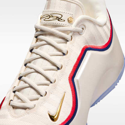 LeBron XXIII "Old Glory" Basketballschuh – Pale Ivory/University Red/Midnight Navy/Metallic Gold