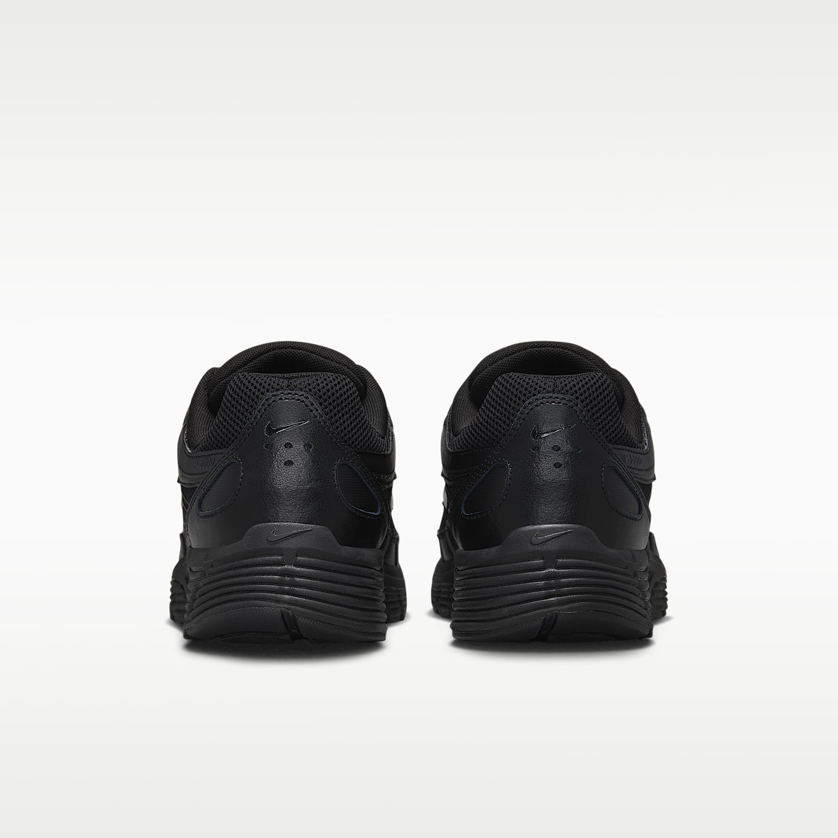 Nike P-6000 Schuh – Schwarz/Schwarz