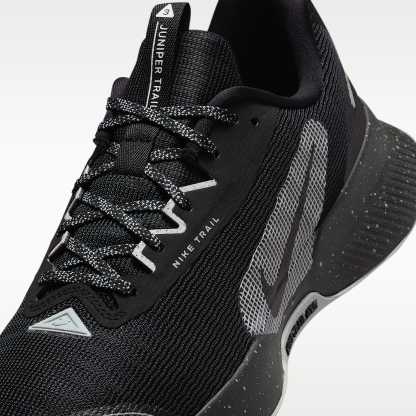 Nike Juniper Trail 3 Traillaufschuh (Herren) – Schwarz/Wolf Grey/Photon Dust/Schwarz