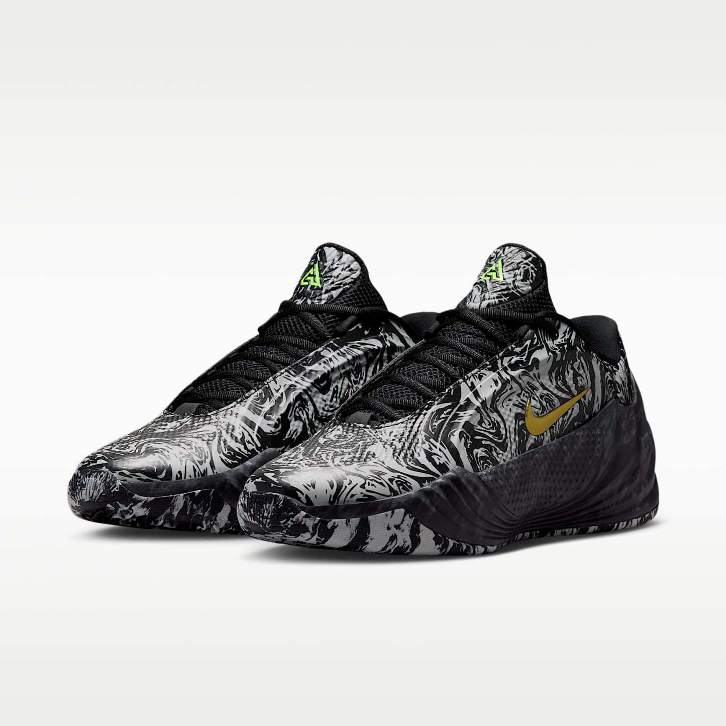 Giannis Freak 8 "Etched in Stone" Basketballschuh – Schwarz/Light Smoke Grey/Volt