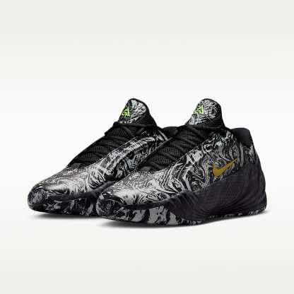Giannis Freak 8 "Etched in Stone" Basketballschuh – Schwarz/Light Smoke Grey/Volt