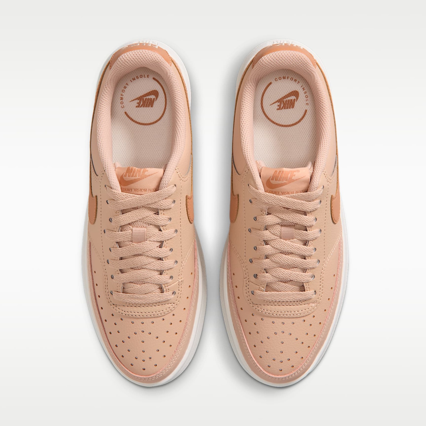 Nike Court Vision Alta Schuh (Damen) – Shimmer/Sail/Light Cognac