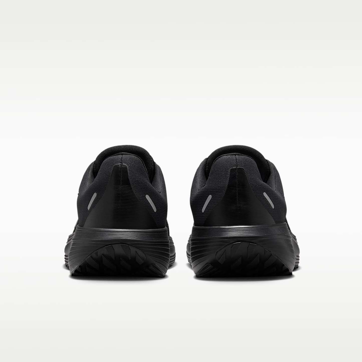Nike Quest 7 Straßenlaufschuhe (Herren) – Schwarz/Schwarz/Anthracite/Schwarz
