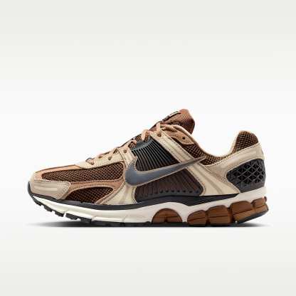 Nike Zoom Vomero 5 Herrenschuh – Light British Tan/British Khaki/Linen/Dark Smoke Grey