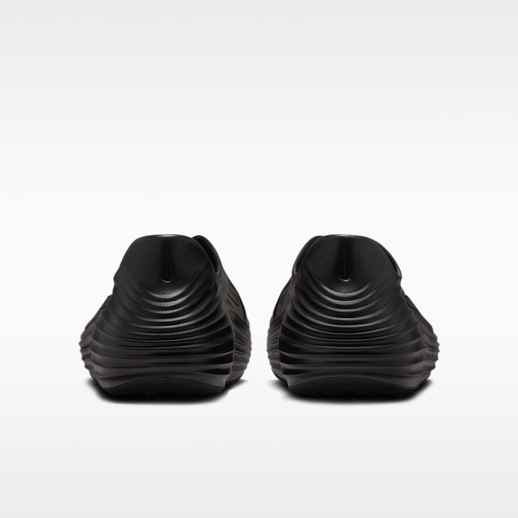 Nike ReactX Rejuven8 Schuh (Damen) – Schwarz/Schwarz/Schwarz