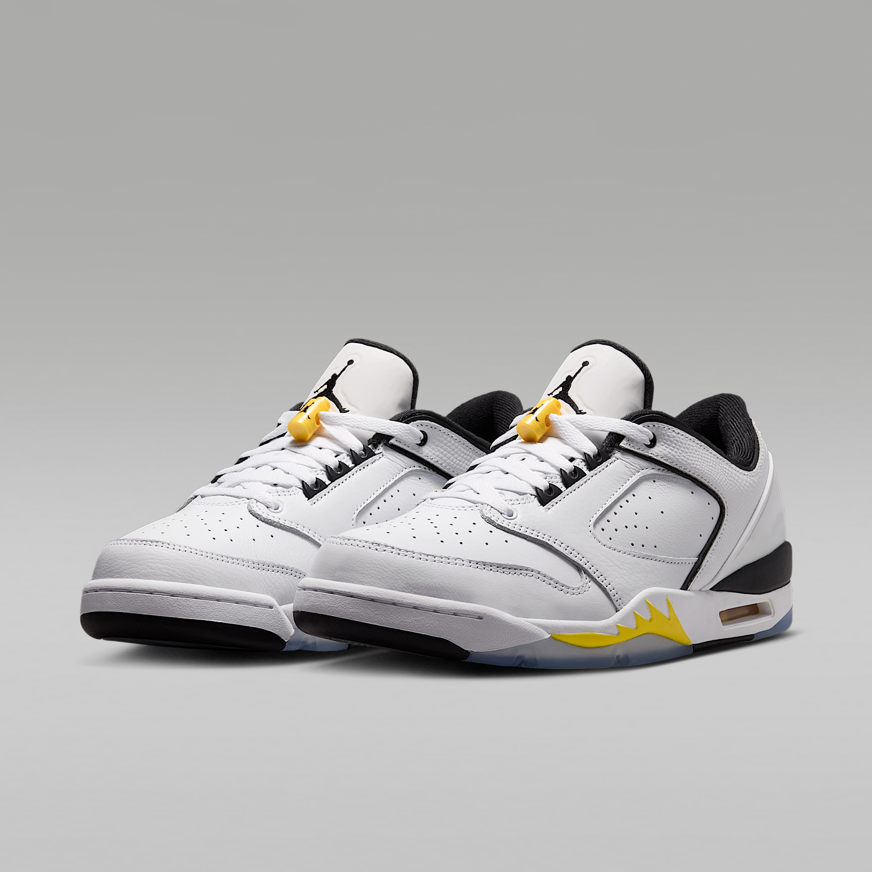 Jordan Sixty Plus Low Herrenschuh – Weiß/Tour Yellow/Schwarz