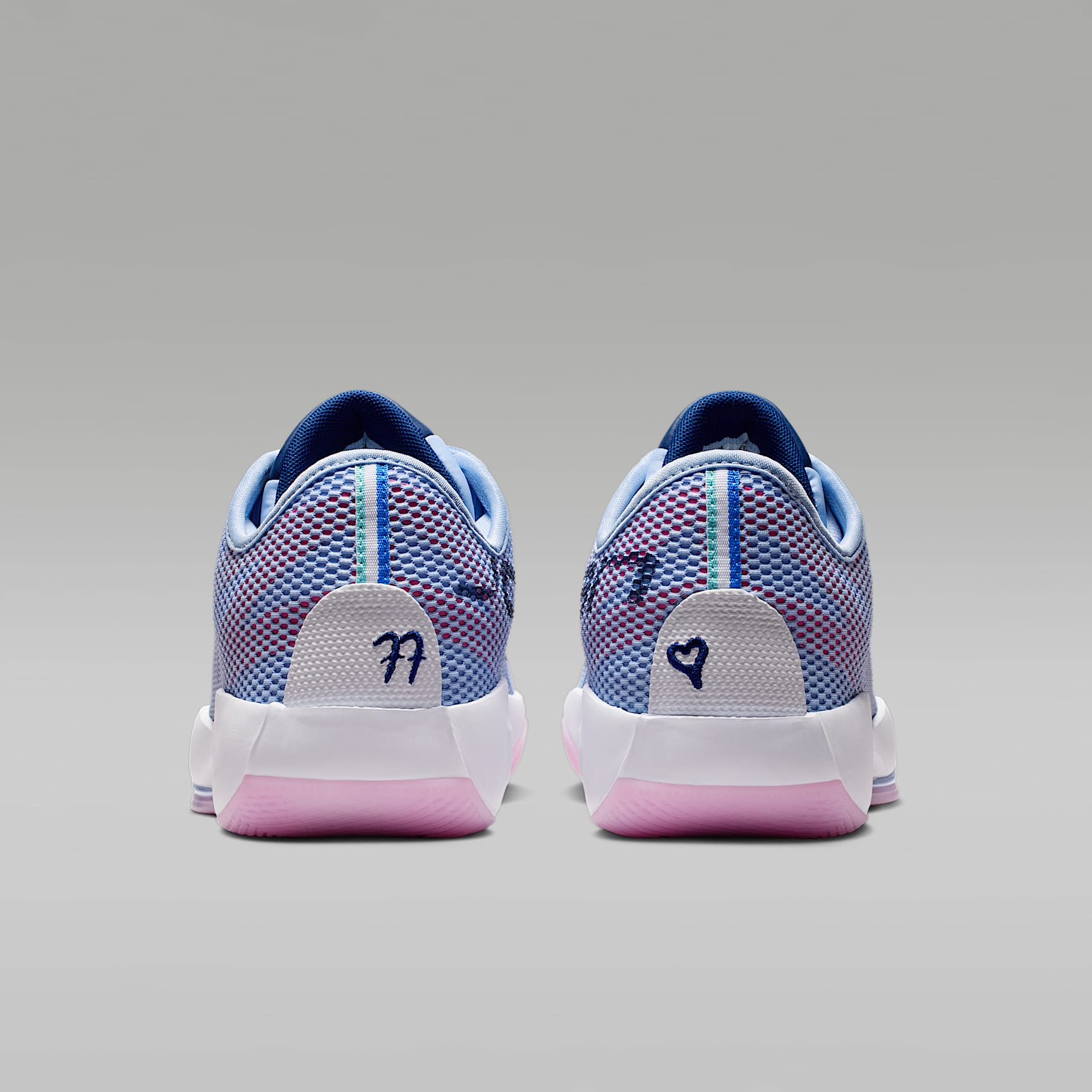 Luka 77 Basketballschuh – Light Marine/Blue Void/Weiß/Hyper Pink