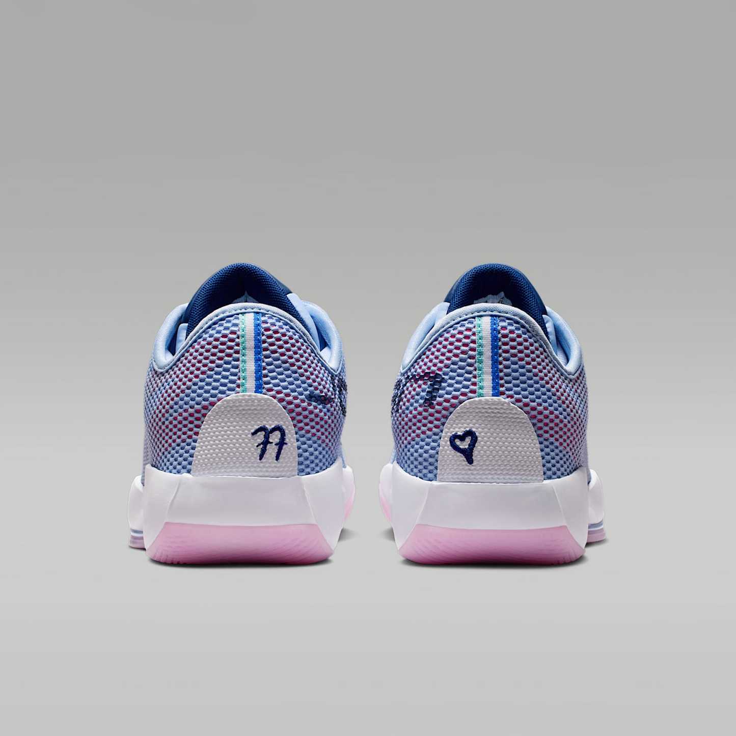 Luka 77 Basketballschuh – Light Marine/Blue Void/Weiß/Hyper Pink
