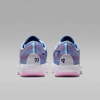 Luka 77 Basketballschuh – Light Marine/Blue Void/Weiß/Hyper Pink