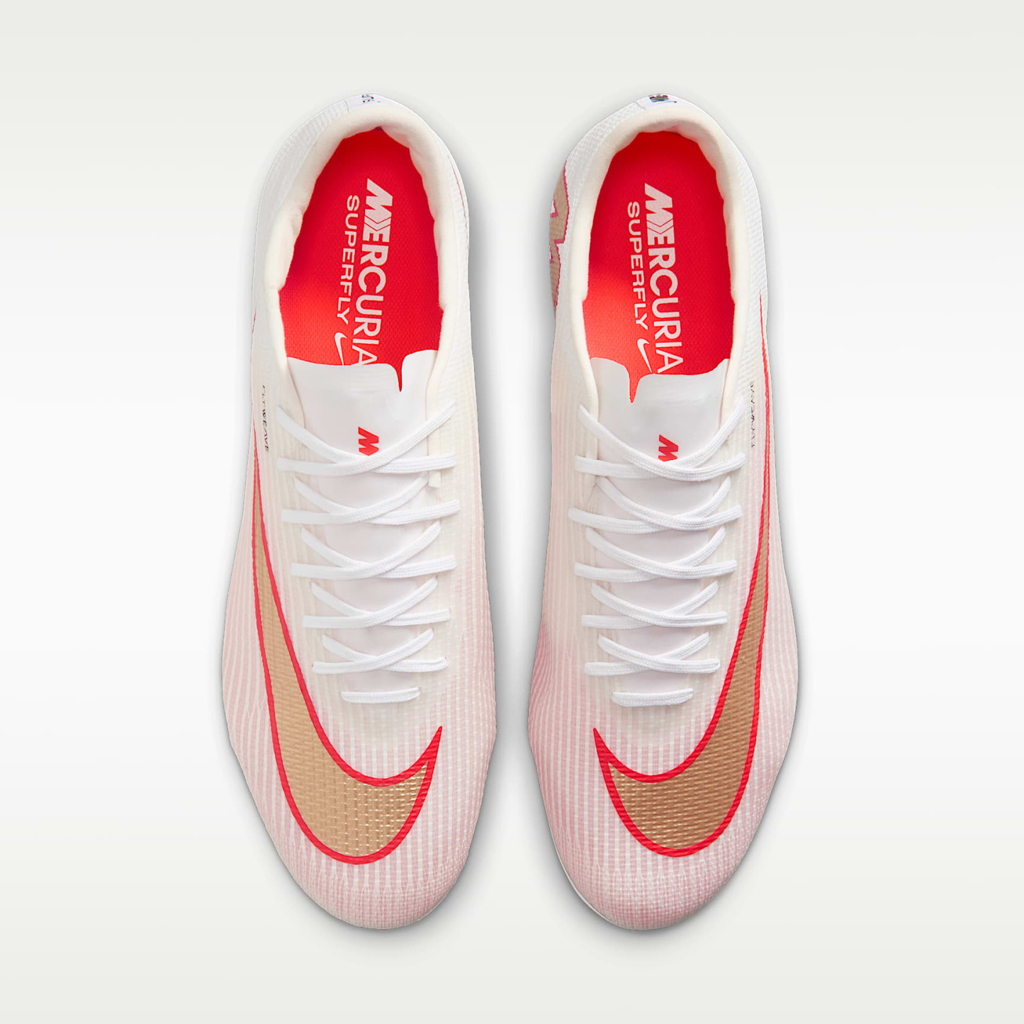 Nike Mercurial Superfly 11 Pro Low-Top-Fußballschuh für Kunstrasen – Weiß/Bright Crimson/Blur