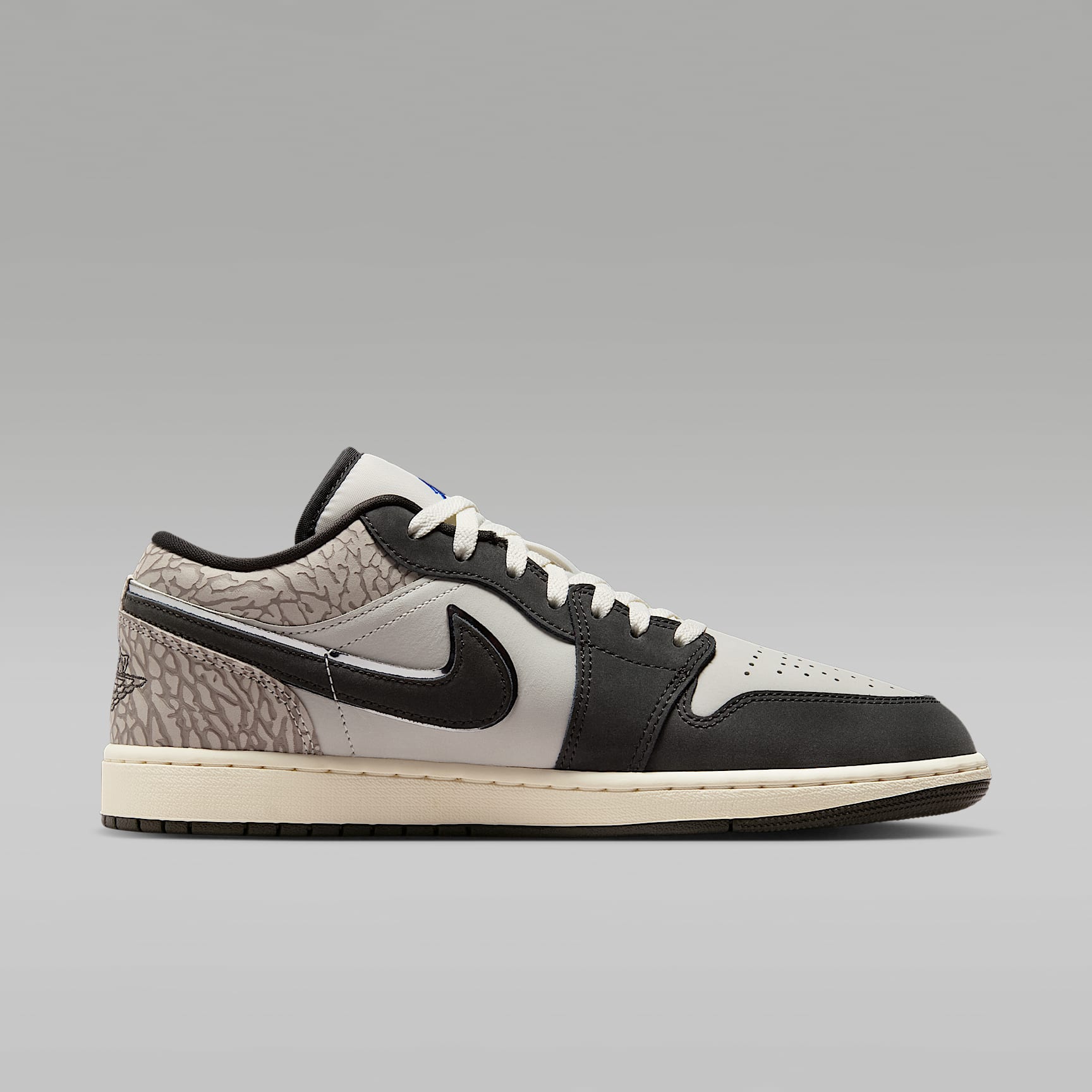 Air Jordan 1 Low SE Herrenschuh – Sail/Deep Pewter/Gamma Grey/Game Royal